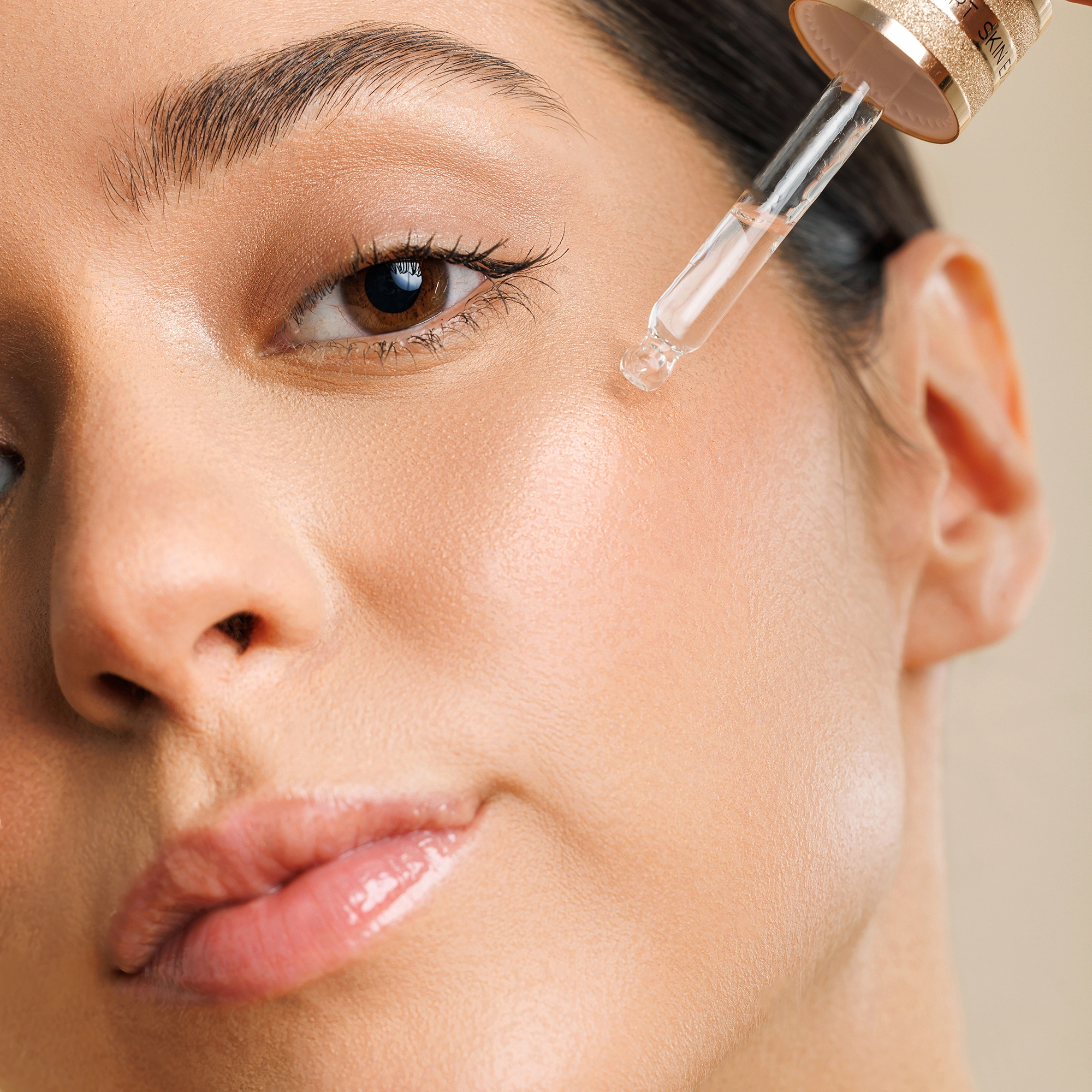 Bioxcin Skin Expert Collagen 5% Przeciwzmarszczkowe ujędrniające serum 30 ml - obrazek 5